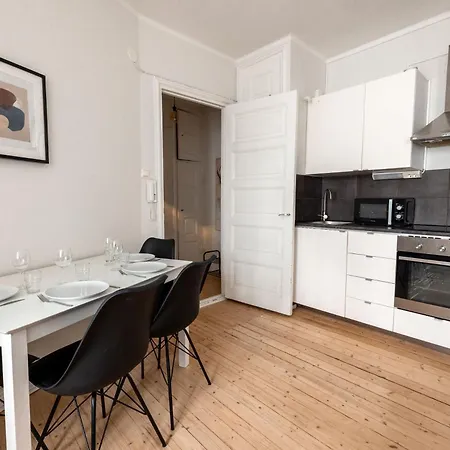 2ndhomes Stylish 1br In Ullanlinna Helsingfors